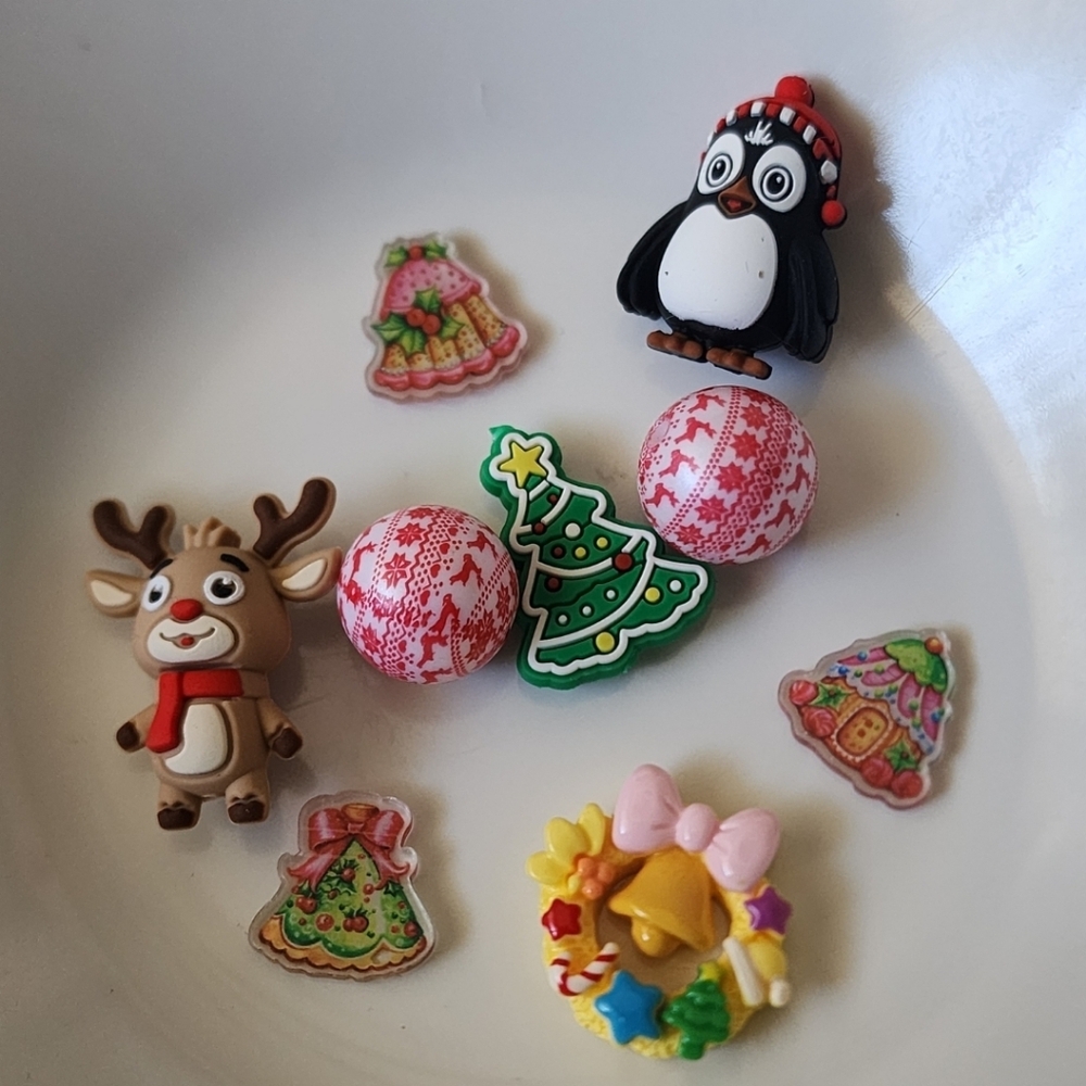 Beads Christmas Focal Beads‎ Reindeer Acrylic Penguin Tree Beaded Pen Badge Clip